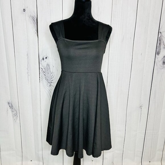 Shein A-Line Bodycon Black Mini Dress Size M Wide Straps - Picture 1 of 10